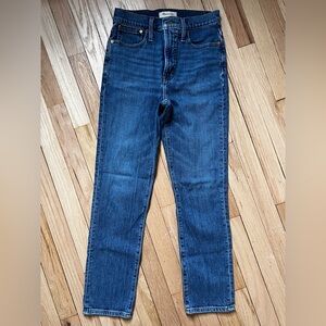 Madewell Women's Straight-Leg Jeans in Dark Blue Wash